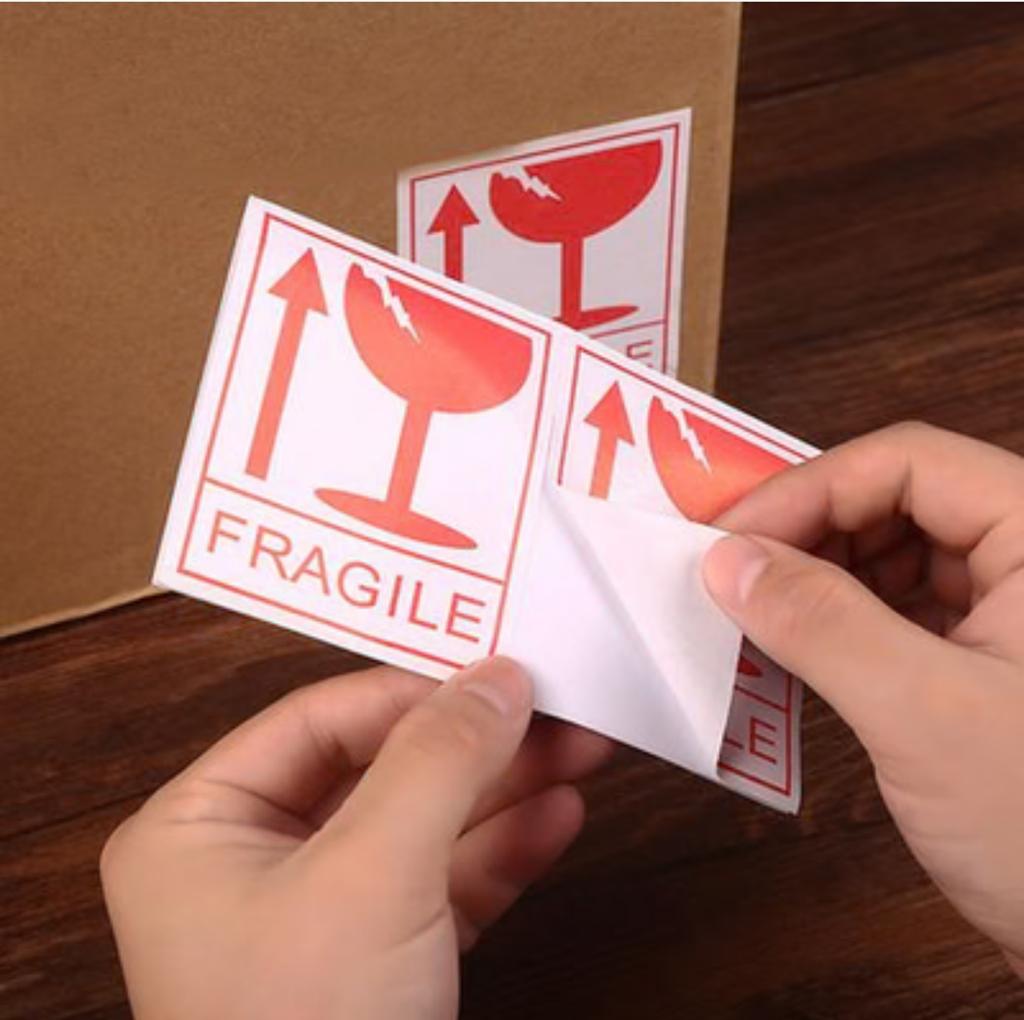 ZS - Fragile Sticker 8x7cm 200 Pack