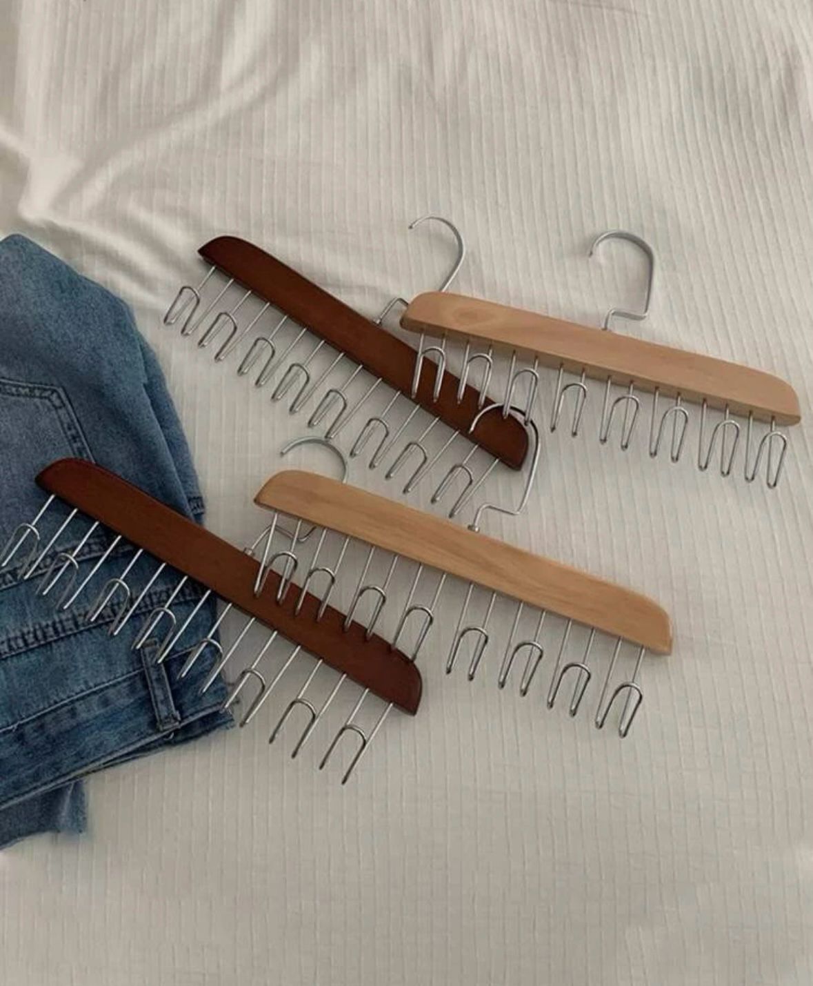 ZS - Space Saving Wooden Clothes Hanger